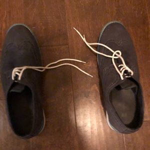 H and m blue Oxford dress shoes with white sole